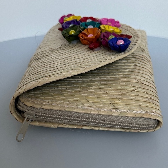 Colorful Floral Straw Clutch - Picture 7 of 7